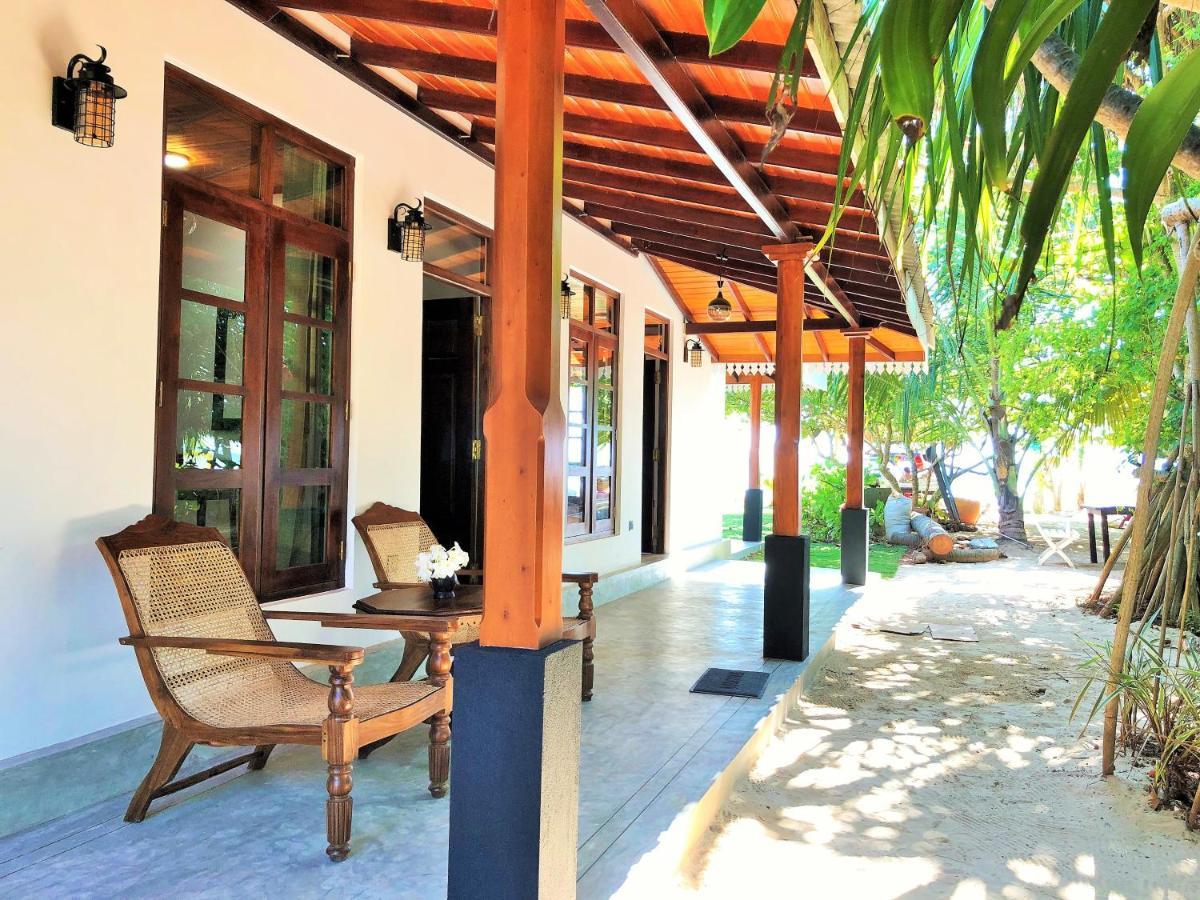 Sunflower Beach Resort Beruwala Esterno foto